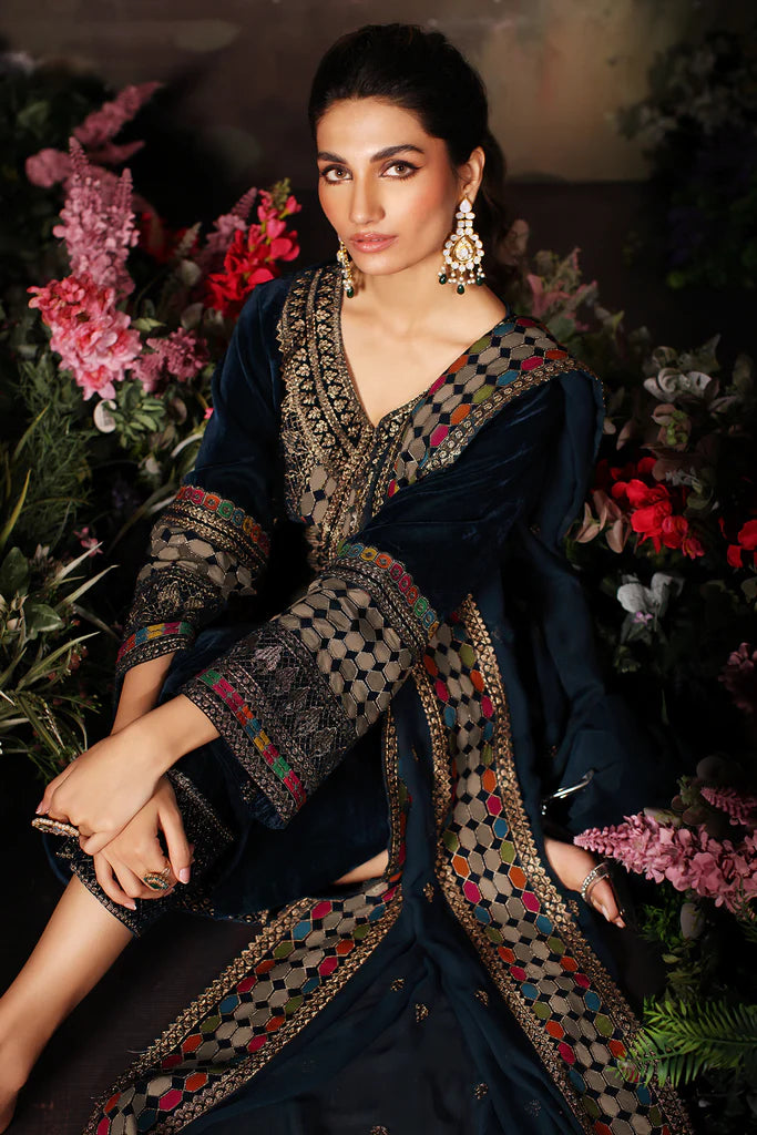 3 Pc stitched Embroidered Velvet With Embroidered Chiffon Dupatta CVT3-05