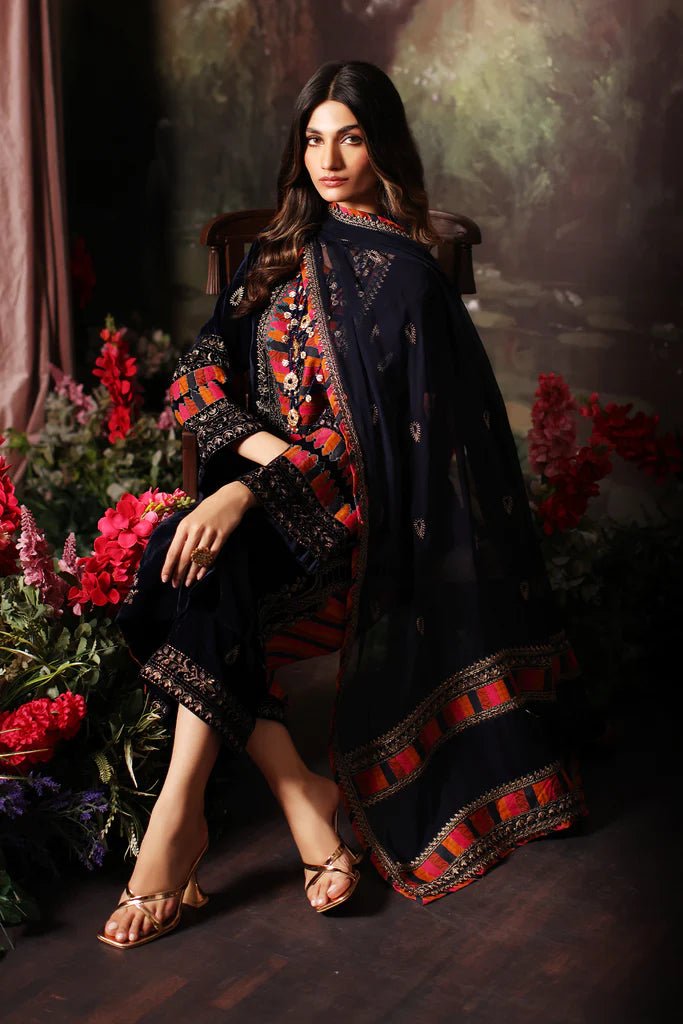 3 Pc Stitched Embroidered Velvet With Embroidered Chiffon Dupatta