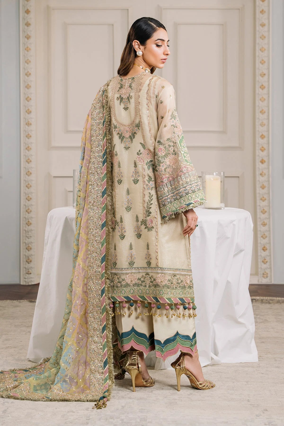 EMBROIDERED MASURI CH12-04